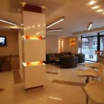 מלון Hugo 3*