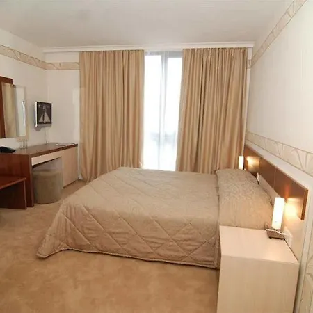 Hugo Hotel